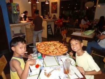 Pizza_Party3824928b4d